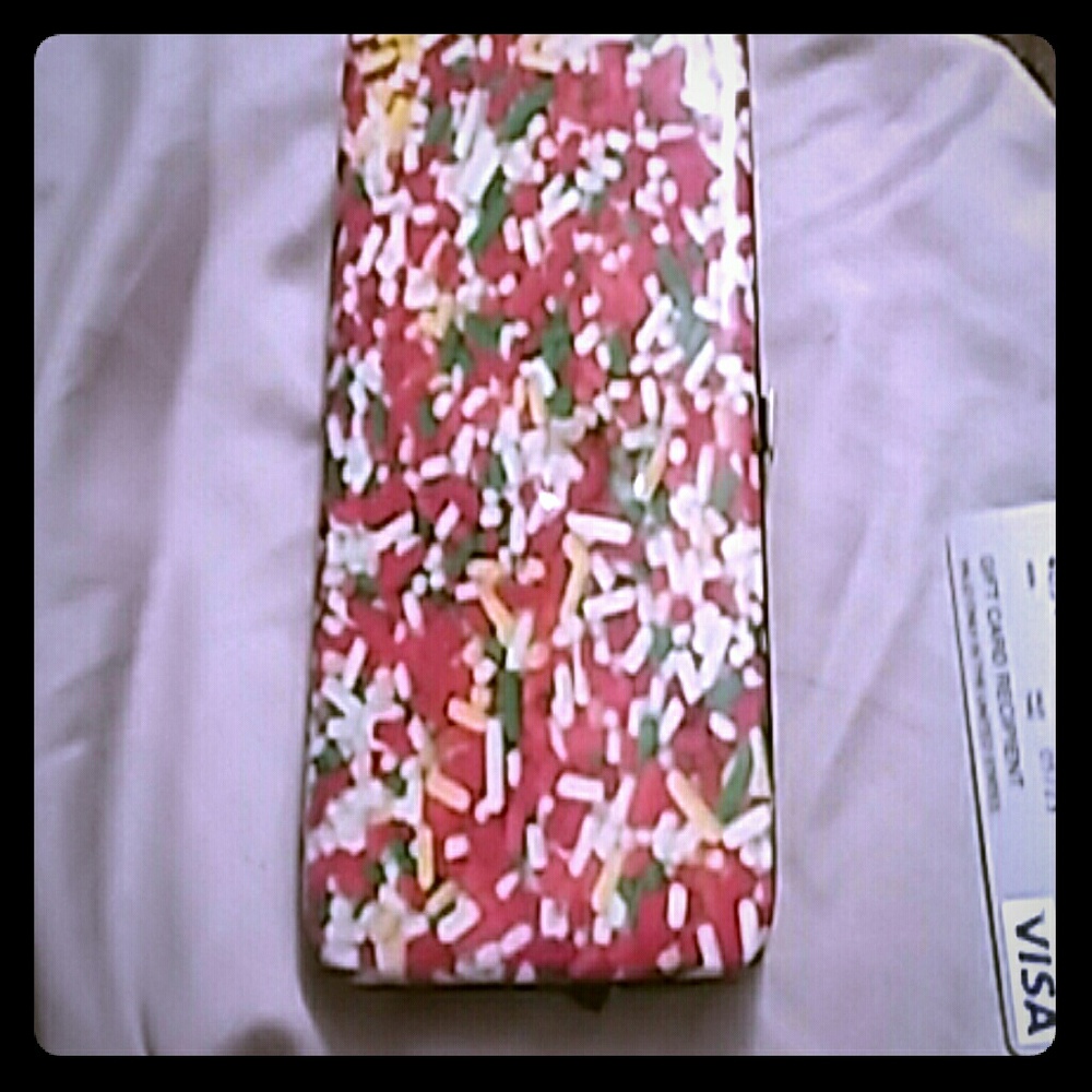A sprinkle wallet
